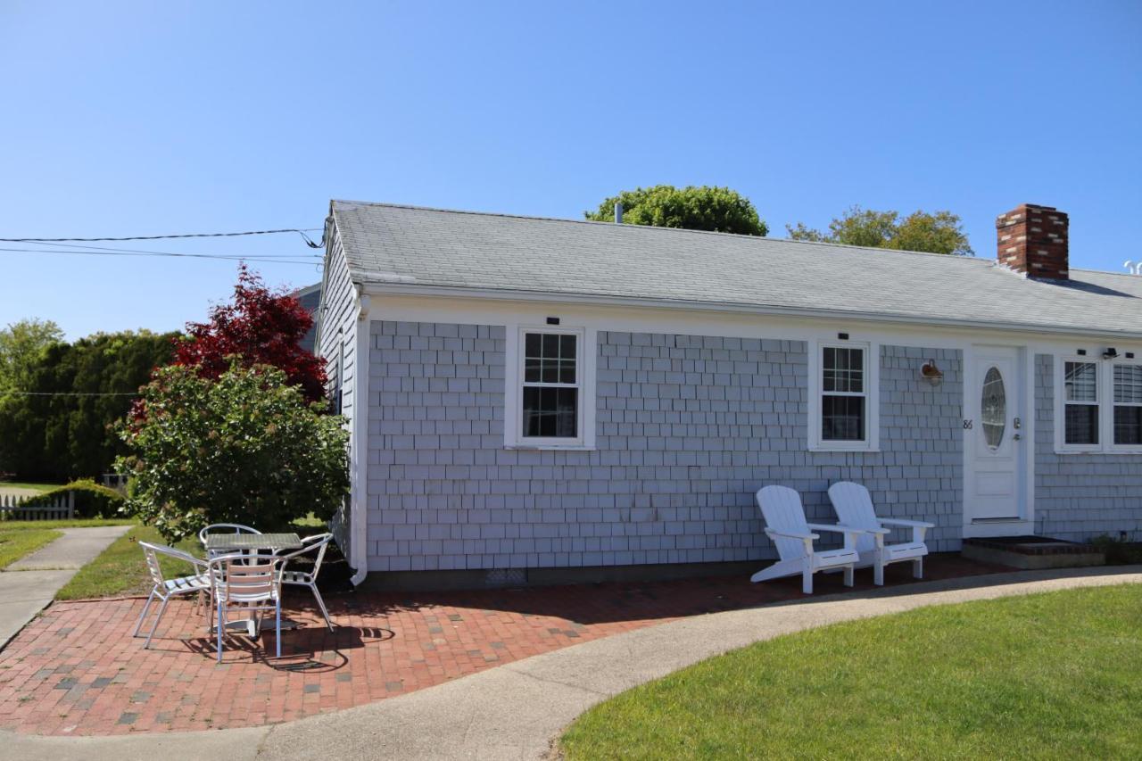 Seaside Serenity, Just A Block /0.1 Mile Away From The Beach Yarmouth Port Buitenkant foto