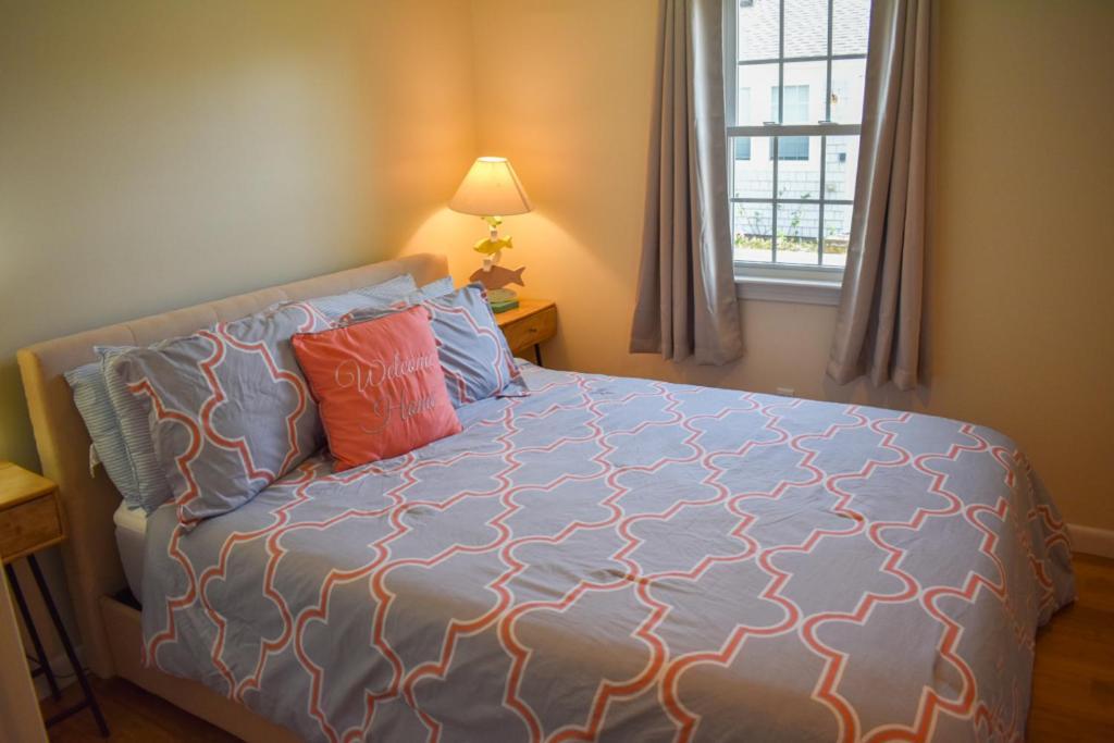 Seaside Serenity, Just A Block /0.1 Mile Away From The Beach Yarmouth Port Buitenkant foto