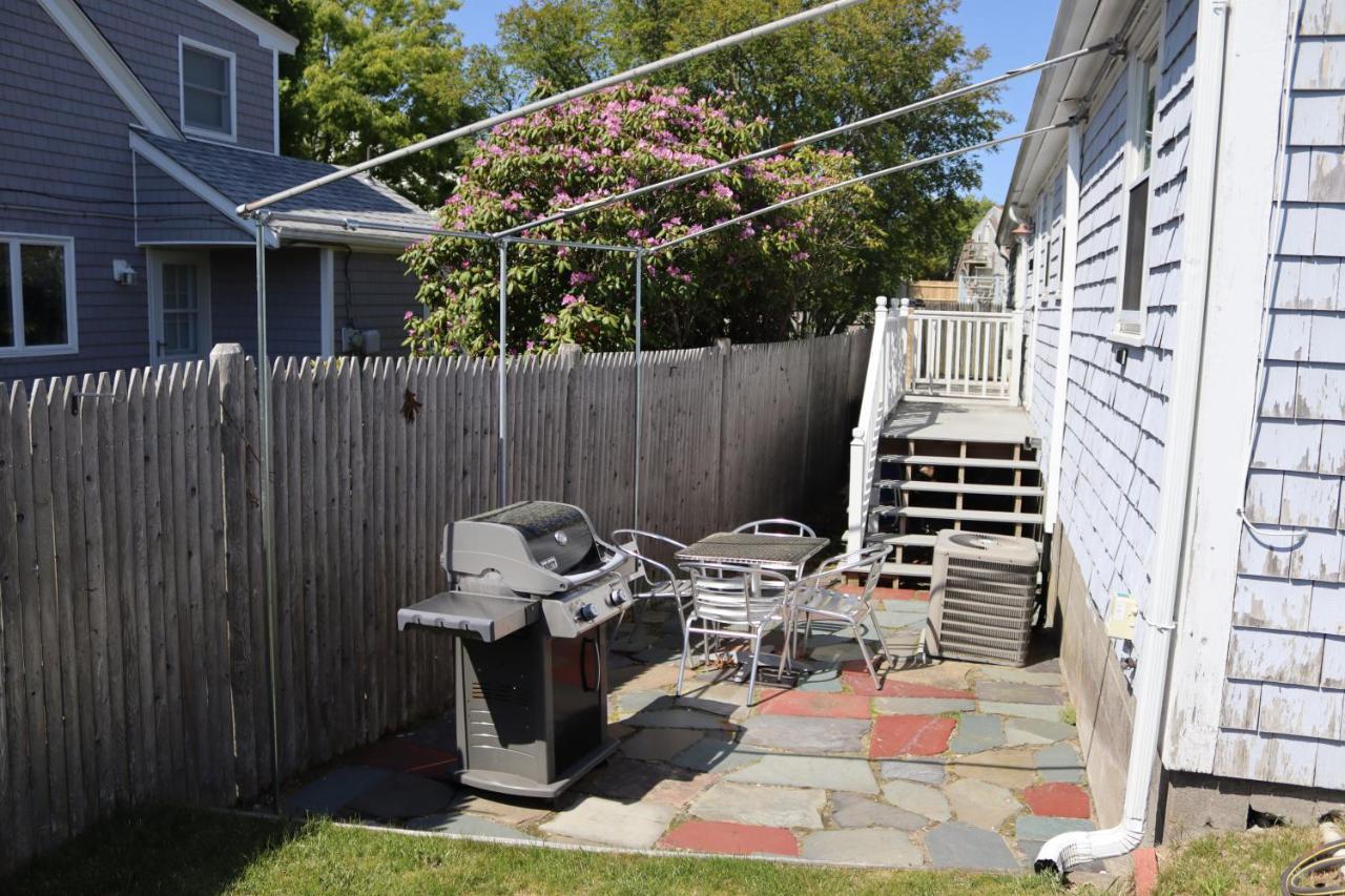 Seaside Serenity, Just A Block /0.1 Mile Away From The Beach Yarmouth Port Buitenkant foto